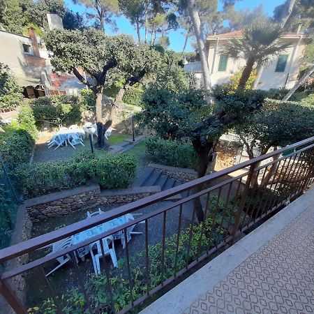 Villa Violetta Castiglioncello Bagian luar foto