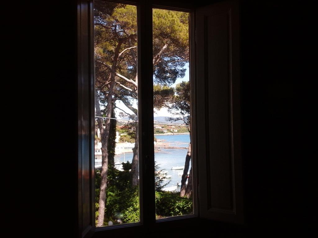 Villa Violetta Castiglioncello Ruang foto