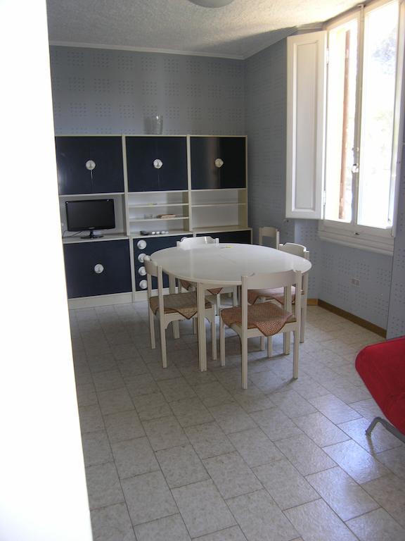 Villa Violetta Castiglioncello Bagian luar foto