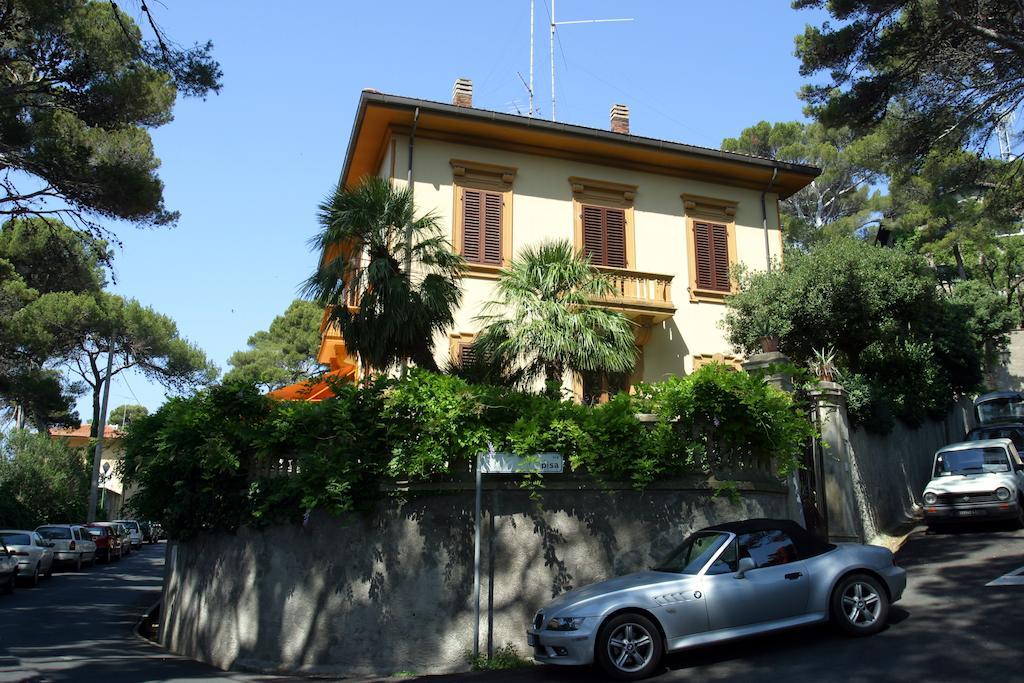 Villa Violetta Castiglioncello Bagian luar foto