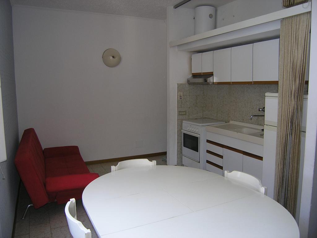 Villa Violetta Castiglioncello Ruang foto