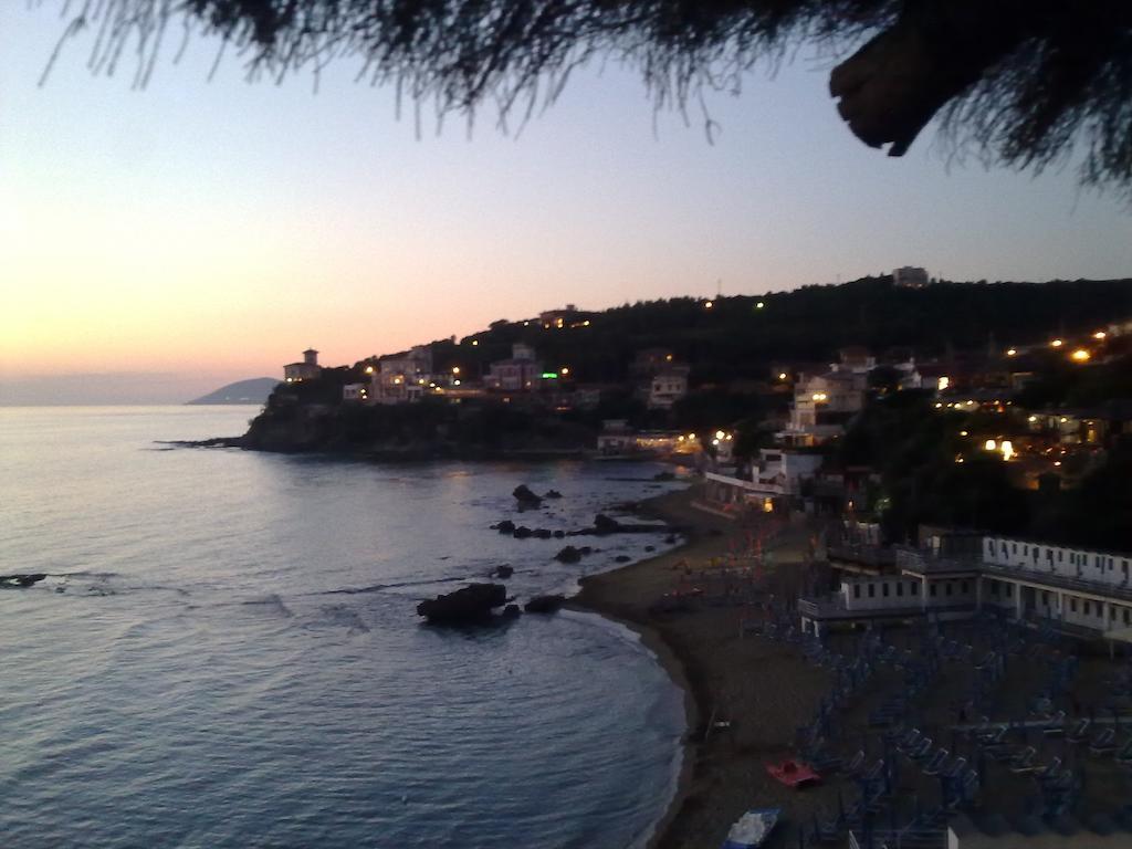 Villa Violetta Castiglioncello Bagian luar foto