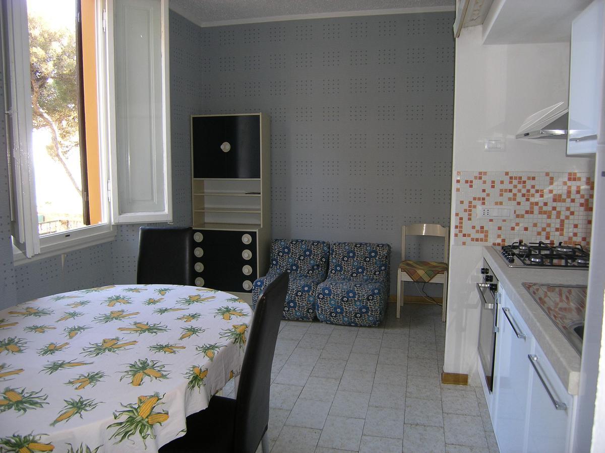 Villa Violetta Castiglioncello Bagian luar foto